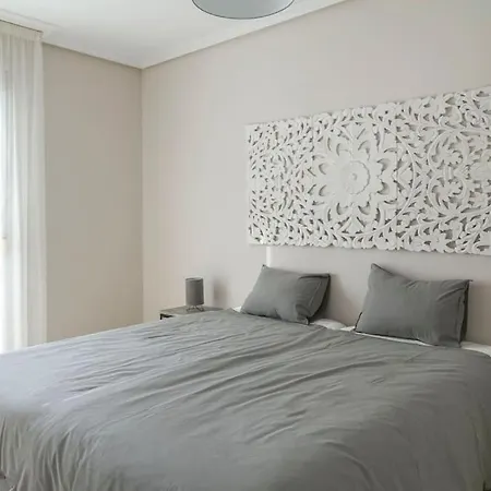 First Line Beautiful And Bright * Marbella