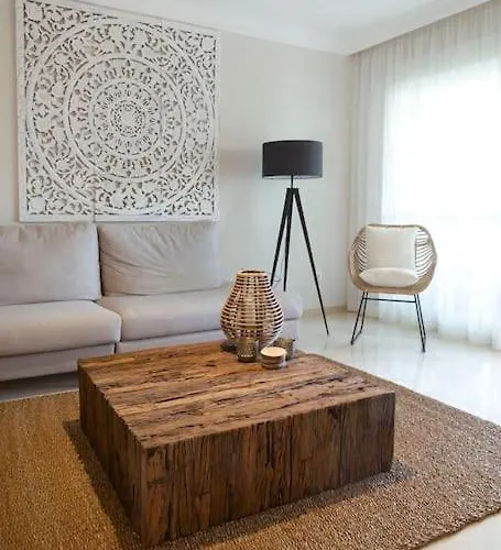 شقة First Line Beautiful And Bright ماربيا