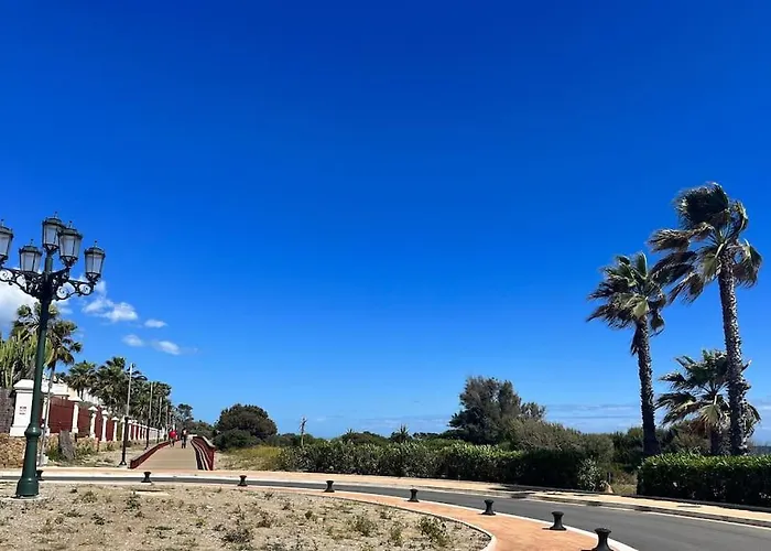 شقة First Line Beautiful And Bright ماربيا