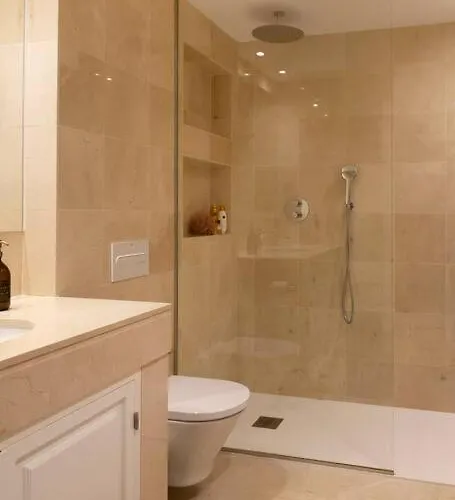 First Line Beautiful And Bright شقة *